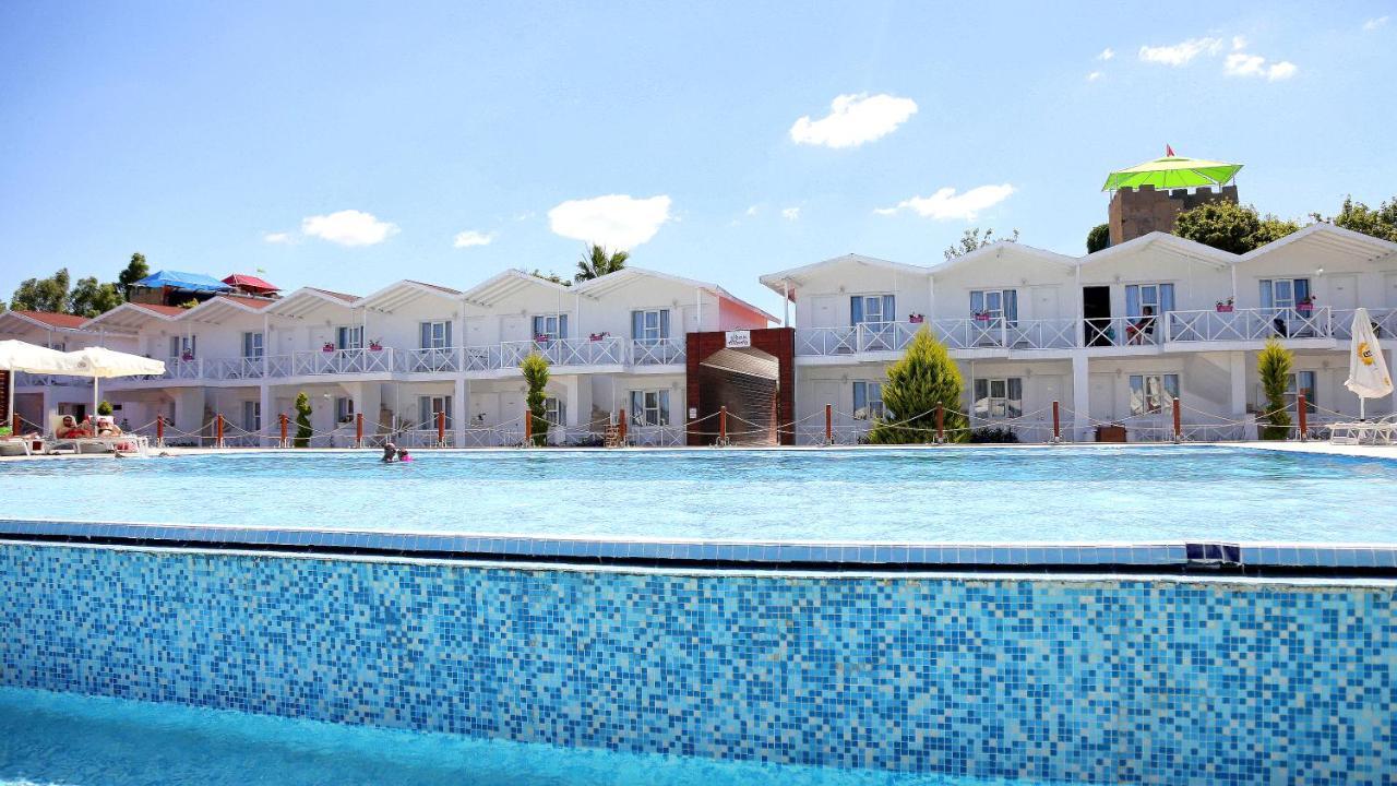 Risus Beach Resort Hotel Кушадасы Экстерьер фото