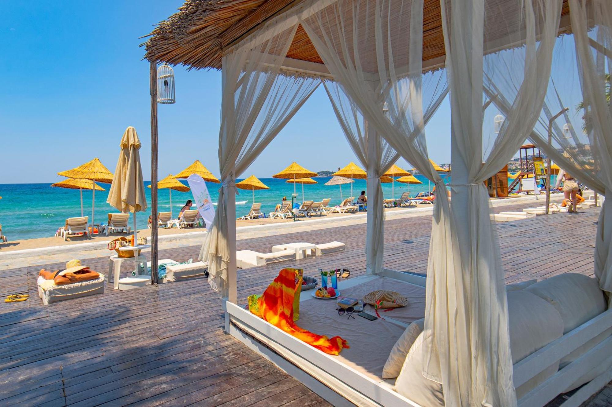 Risus Beach Resort Hotel Кушадасы Экстерьер фото