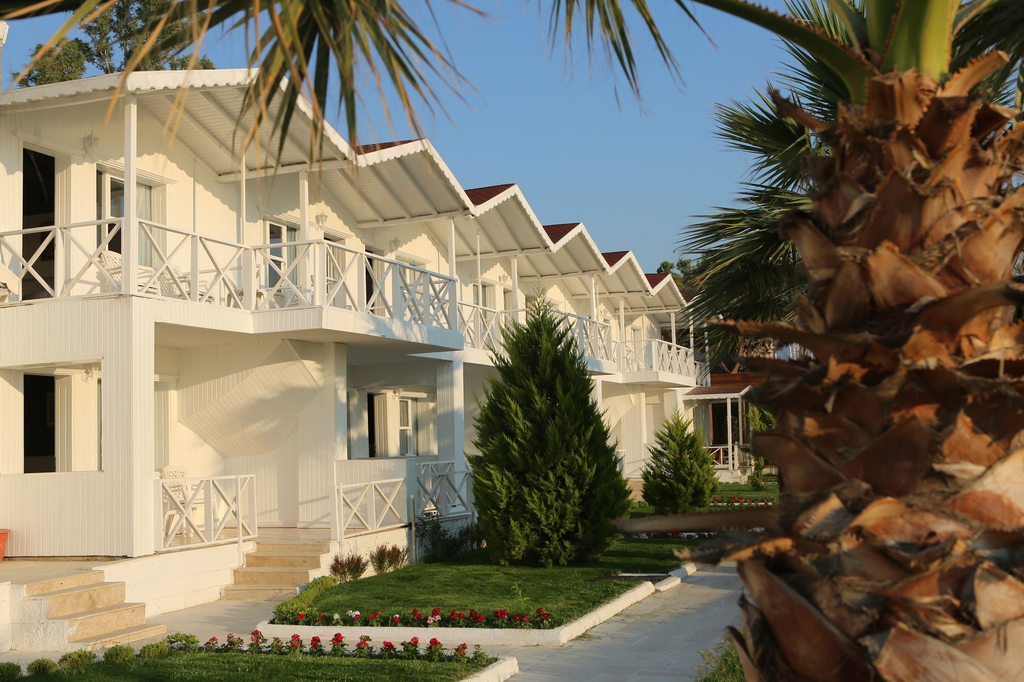 Risus Beach Resort Hotel Кушадасы Экстерьер фото