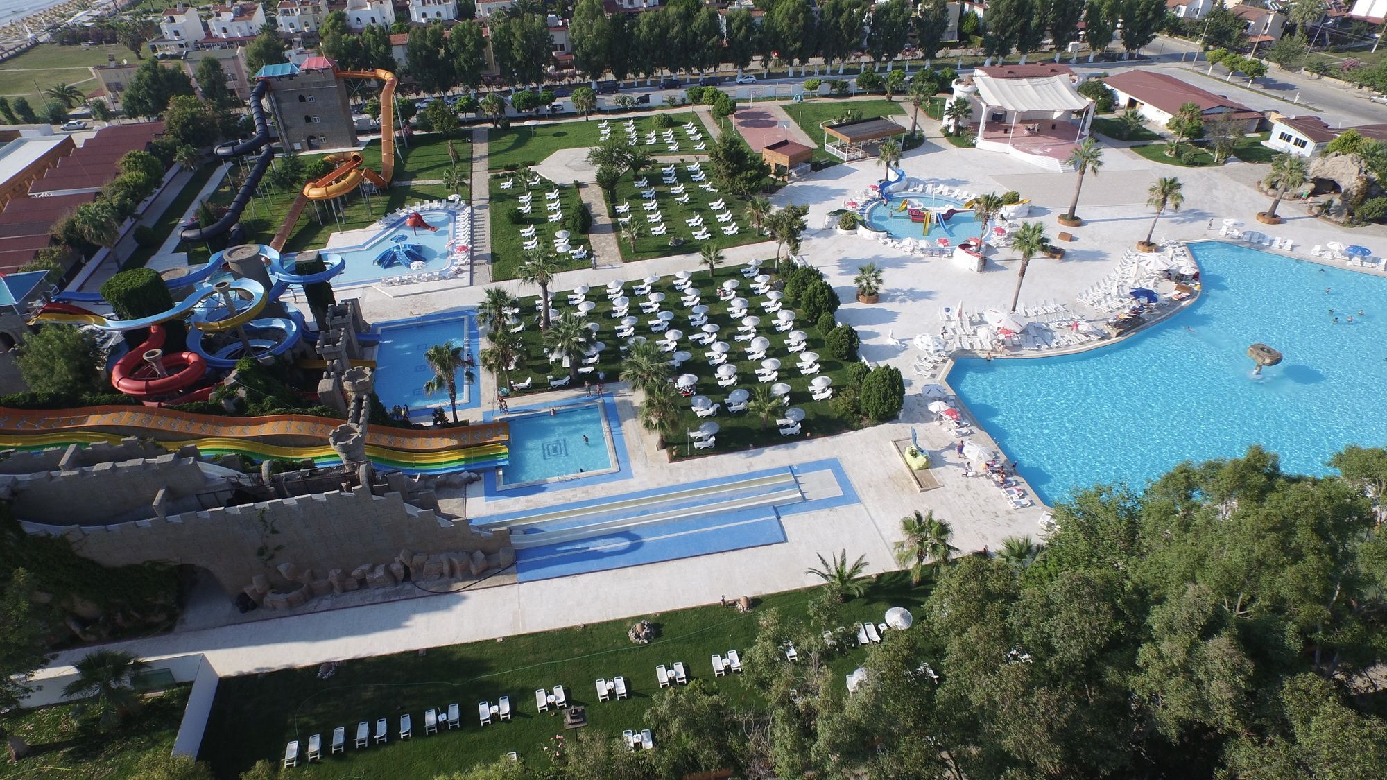 Risus Beach Resort Hotel Кушадасы Экстерьер фото